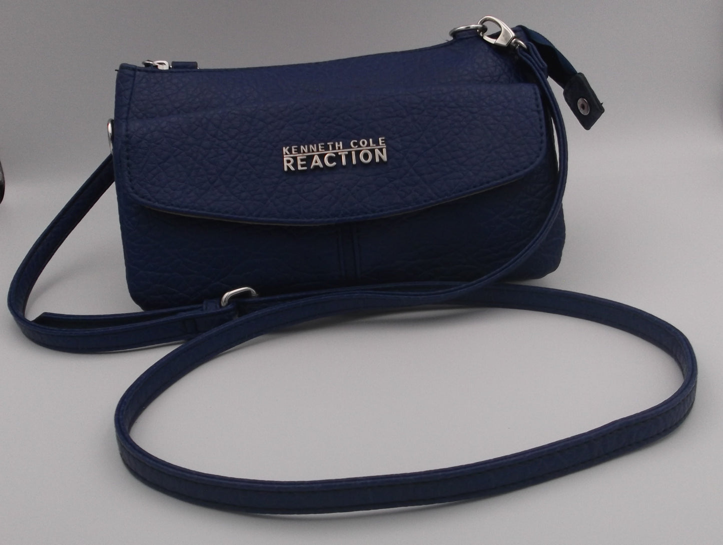 Kenneth Cole Reaction Blue Leather Clutch, Pre-Owned