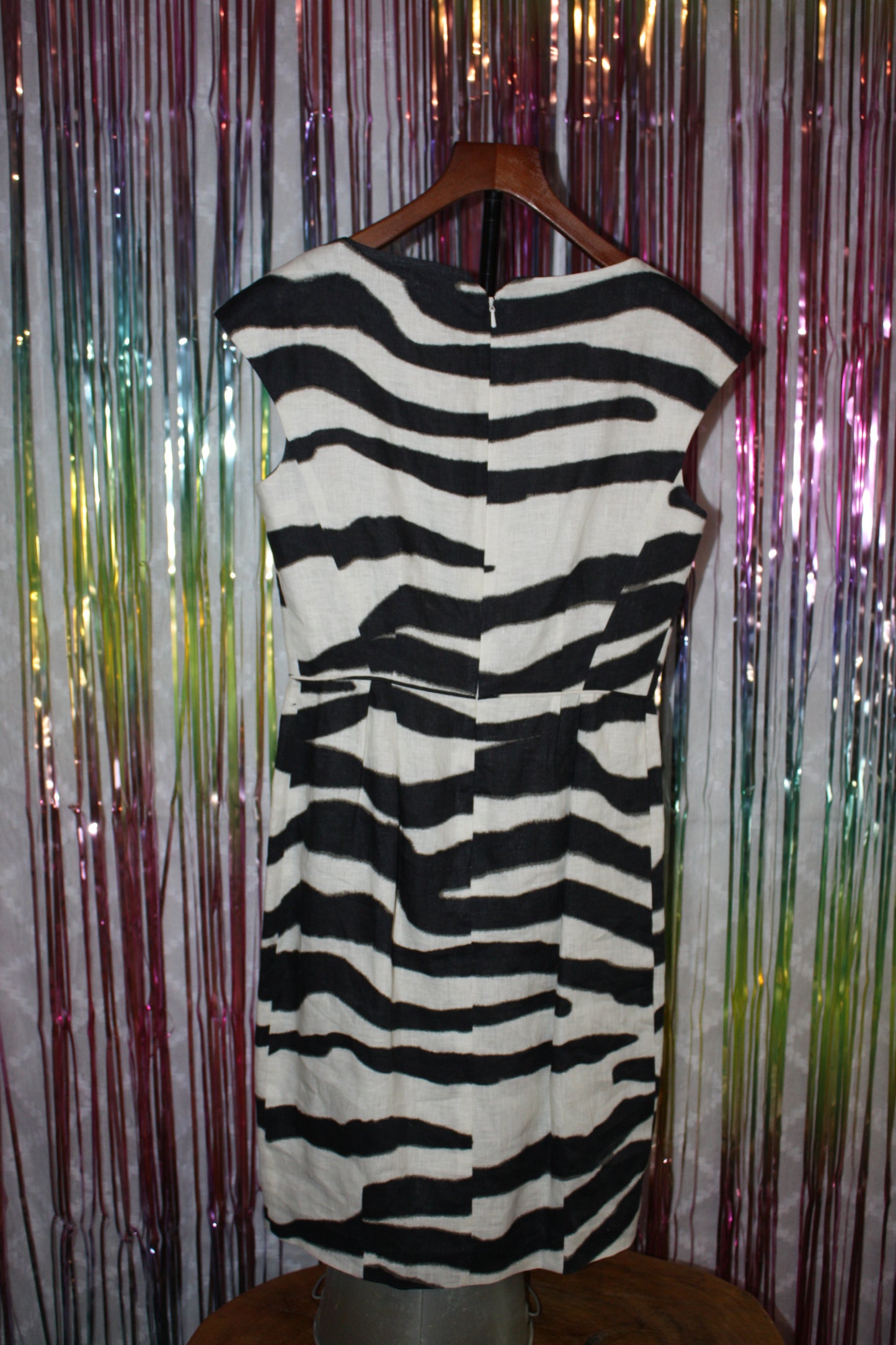 Banana Republic Linen Zebra Sheath Dress, Size 2, Pre-Owned