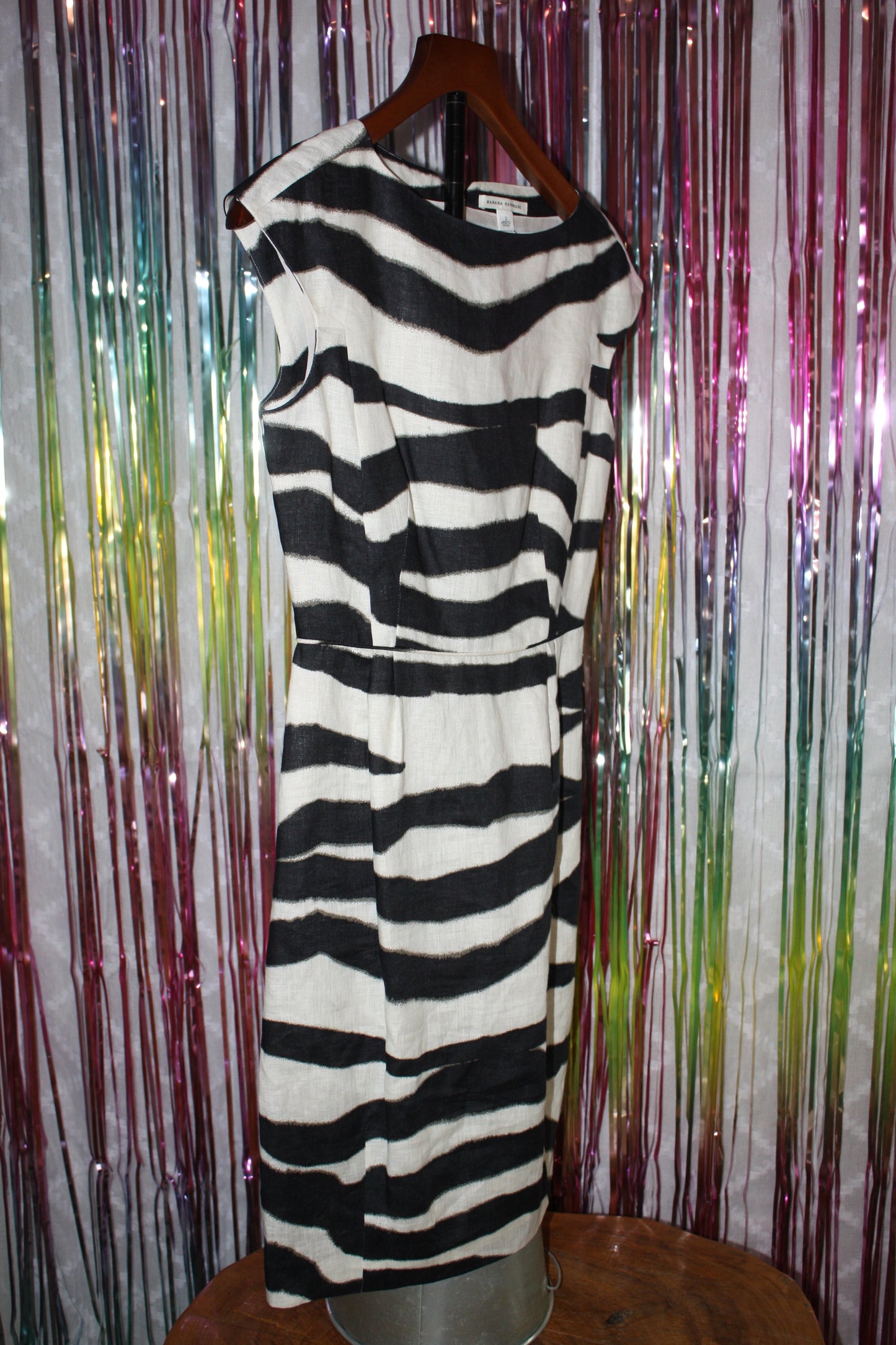 Banana Republic Linen Zebra Sheath Dress, Size 2, Pre-Owned