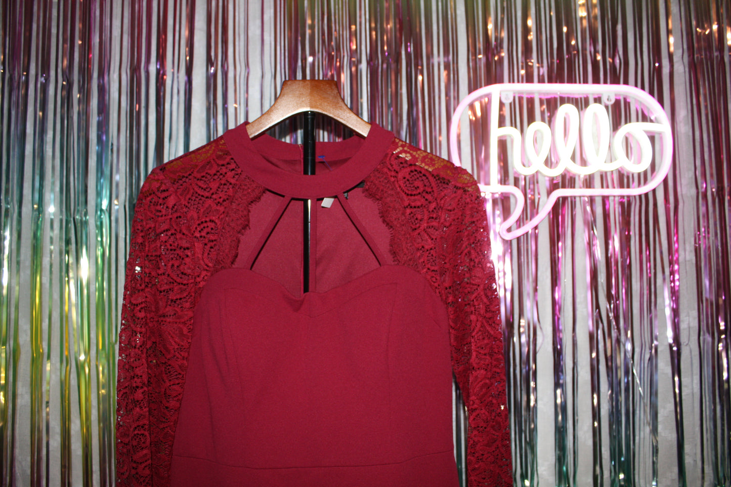 Guess Long Sleeve Lace Sweetheart Sheath Dress, Women's, Burgundy, Size 12, Pre-Owned