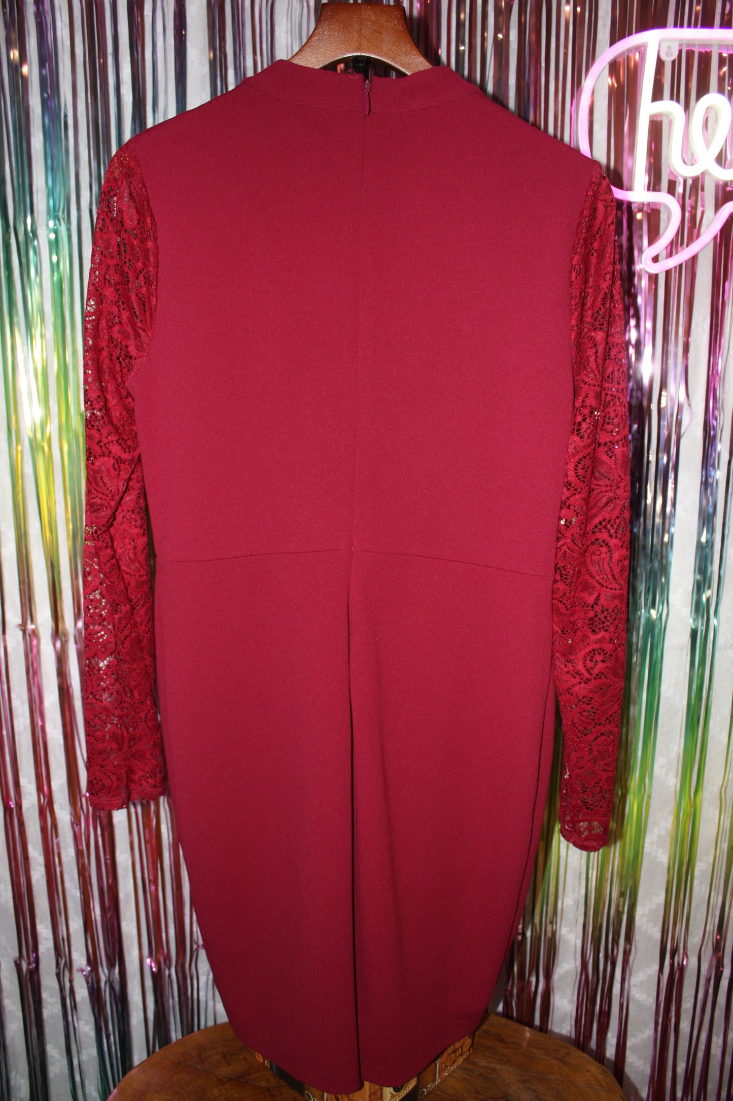 Guess Long Sleeve Lace Sweetheart Sheath Dress, Women's, Burgundy, Size 12, Pre-Owned