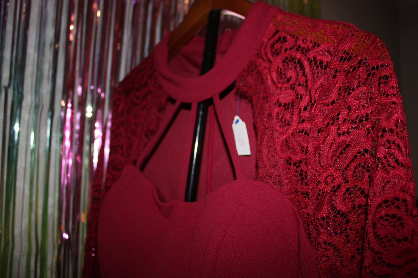 Guess Long Sleeve Lace Sweetheart Sheath Dress, Women's, Burgundy, Size 12, Pre-Owned