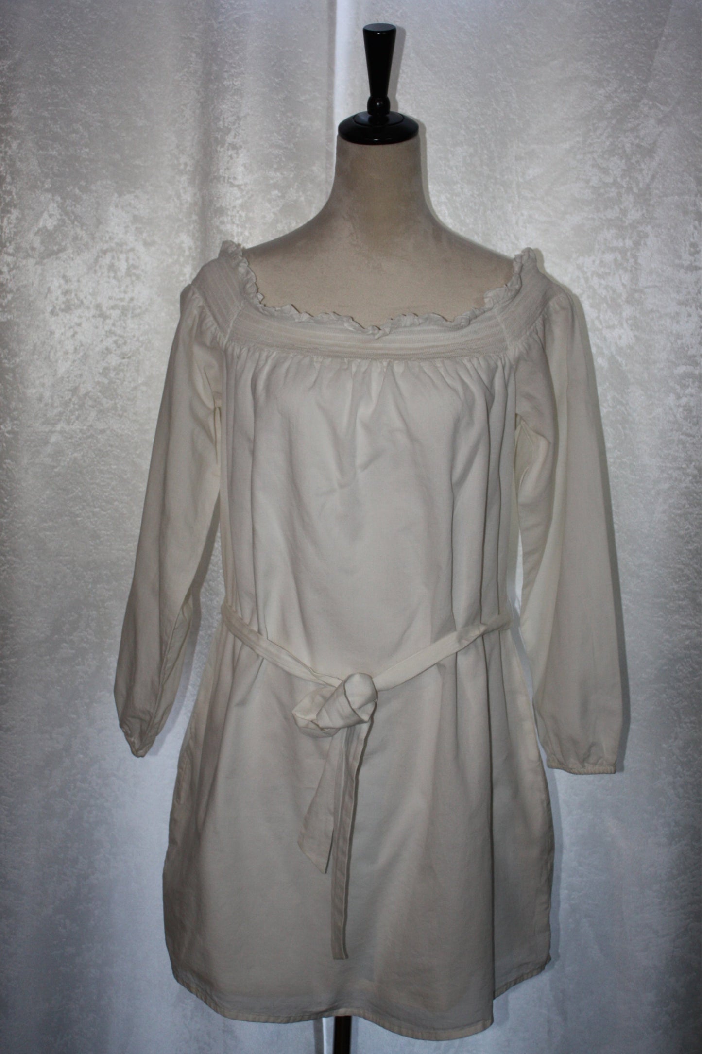 Express White Off-the-Shoulder Tunic Blouse, Women's, Size L, Pre-Owned