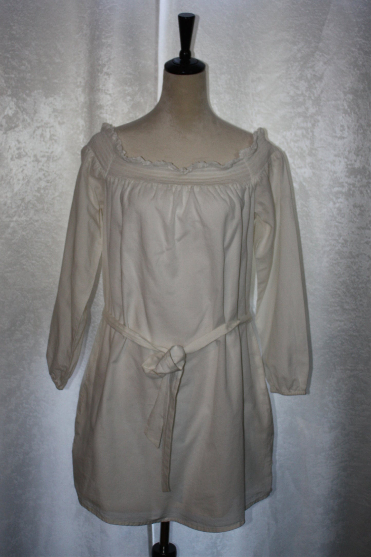 Express White Off-the-Shoulder Tunic Blouse, Women's, Size L, Pre-Owned
