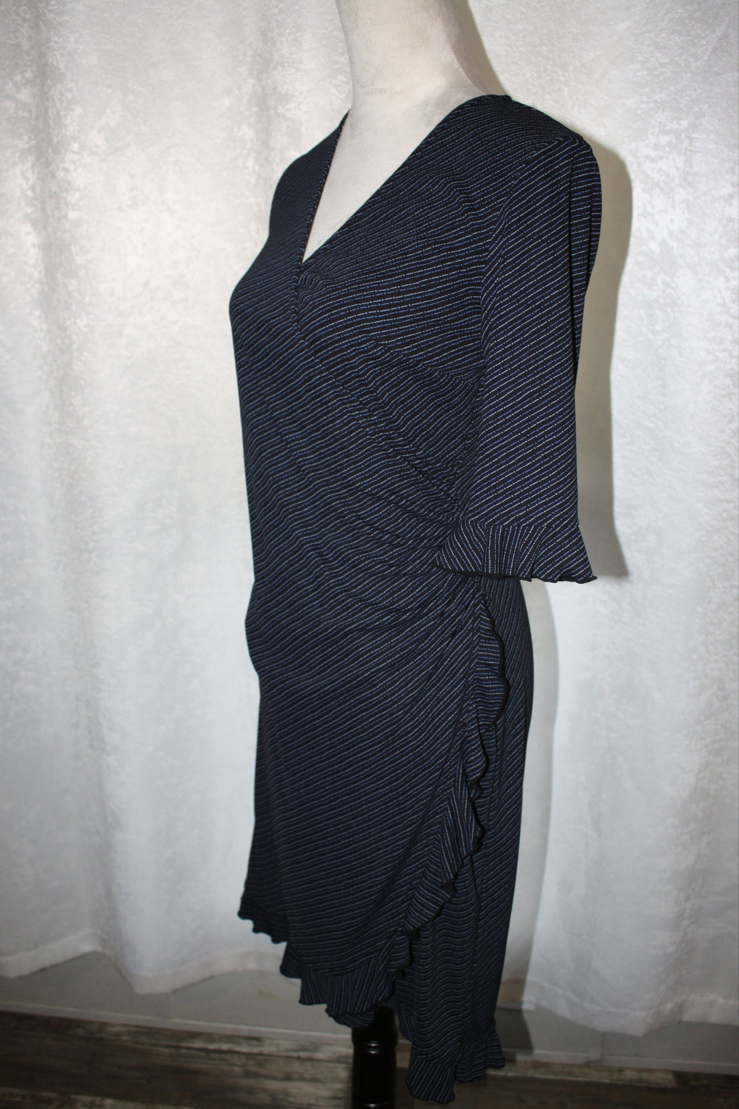 Express, Classic Navy & White Ruffle Wrap Dress, Women's, Size 7/8, Size M, Pre-Owned